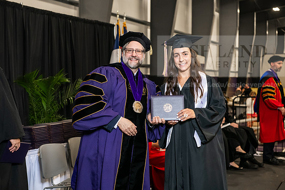 182SPGradBachelorScienceBusinessAdmin0525AWB_4328