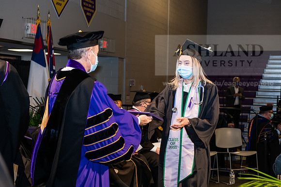 062BachelorNursingWiGrad1221ALW_7120