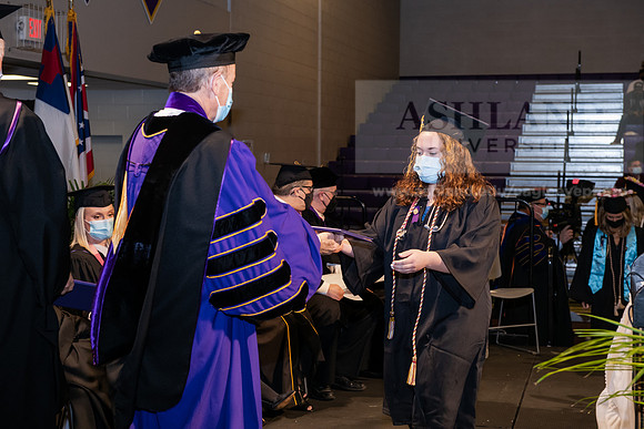 012BachelorNursingWiGrad1221ALW_7084