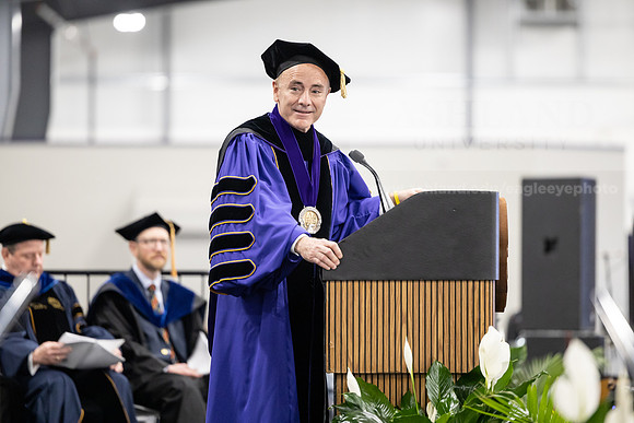 004SPGradCeremony0522FU1A8747