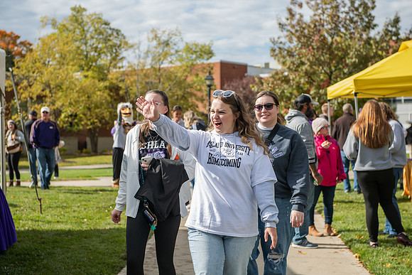 HomecomingPizzaX31023AWB_6870