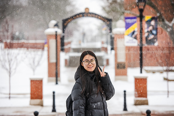 StudentsReturnWinterCampus0125AWB_6912