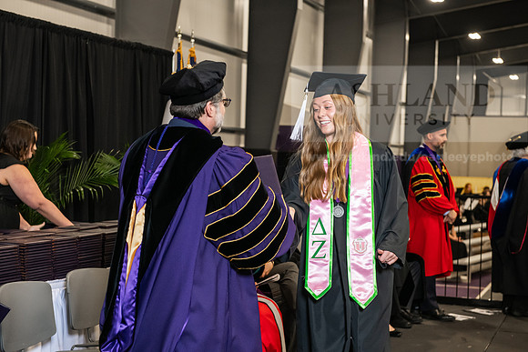 183SPGradBachelorArts0525AWB_3525