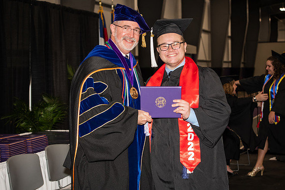 009WIGraduates1222ALW_0726