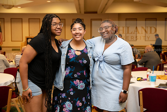 LeadershipServiceAwrds0422ALW_7802