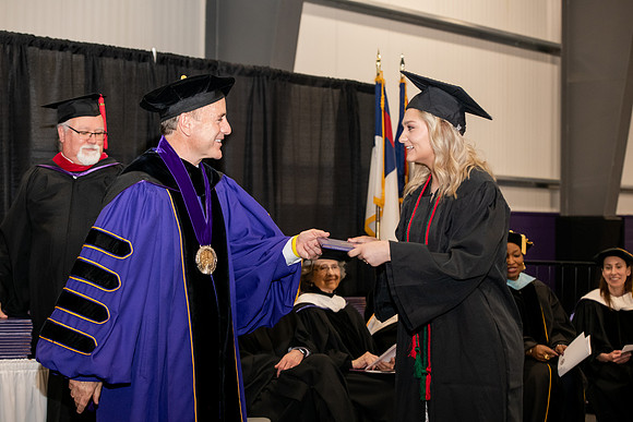 072SPGraduates0522ALW_1494