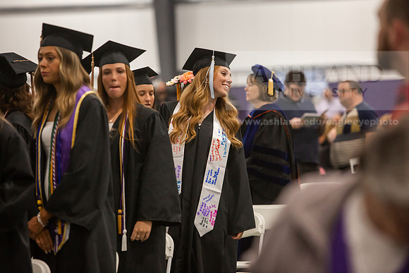 220SpGradProcessional0525JH6Q8B8212