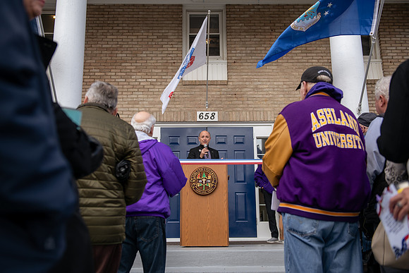 HomecomingUSAHouseRibbonCeremony1023AWB_6075