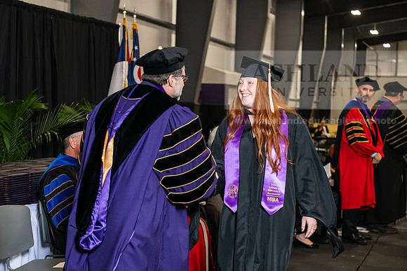 087SpGradMasterBusinessAdmin0525AWB_3115