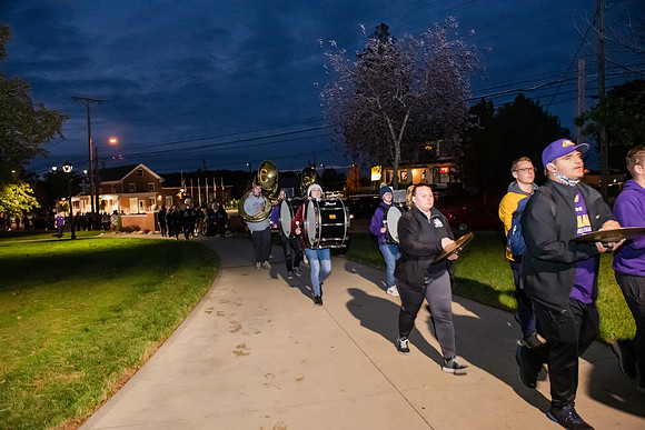 ParadeOfPurple1021ALW_6065