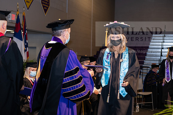 016BachelorNursingWiGrad1221ALW_7087