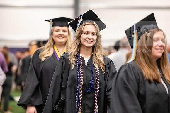 343SpGradProcessional0524AWB_8722