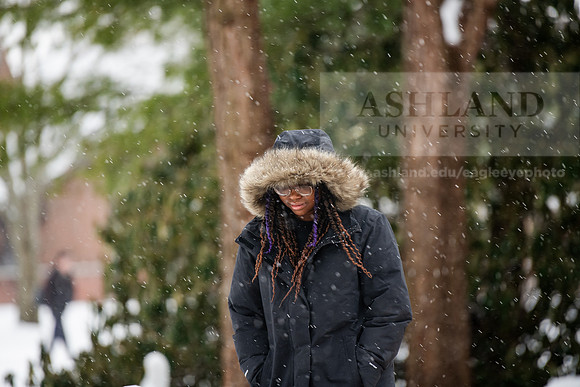 StudentsReturnWinterCampus0125AWB_6822