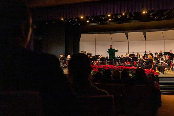 BandChristmasConcert120923MC_6443
