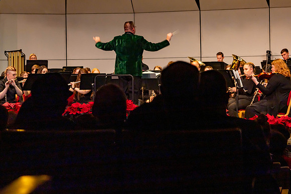 BandChristmasConcert120923MC_6450
