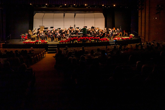 BandChristmasConcert120923MC_6580