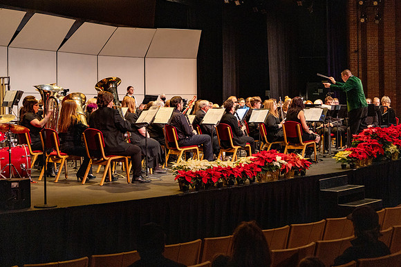BandChristmasConcert120923MC_6555