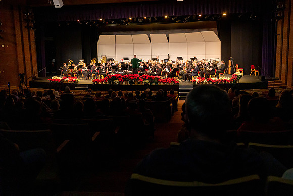 BandChristmasConcert120923MC_6587