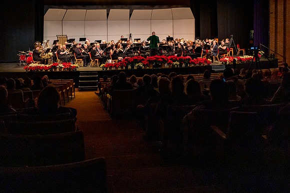 BandChristmasConcert120923MC_6570