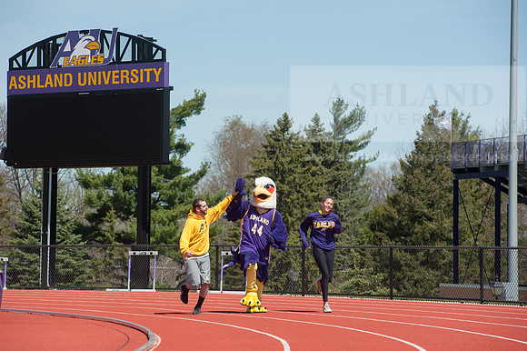 Tuffy Preparing for Marathon