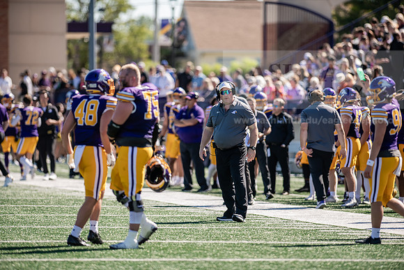 HOCOAUvOHDomFootballGame1024AWB_0667