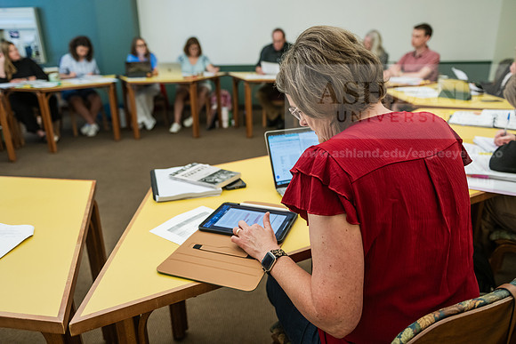MAHGClassroom0725AWB_2052