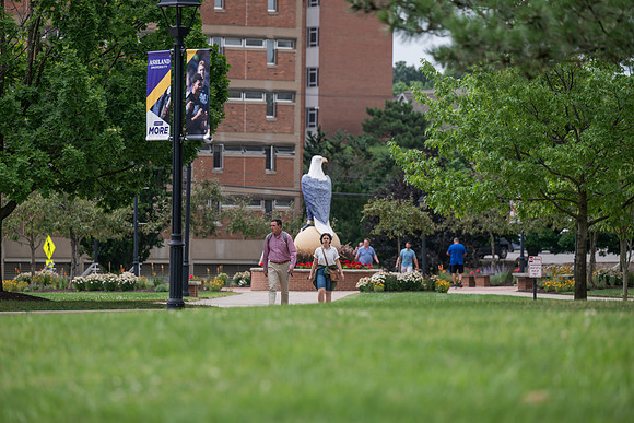MAHGAroundCampus0725AWB_3426