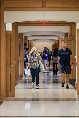 MAHGAroundCampus0725AWB_3684