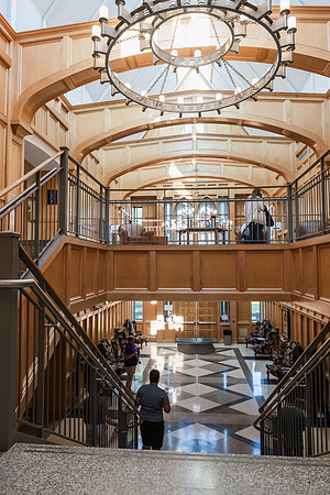 MAHGAroundCampus0725AWB_3724