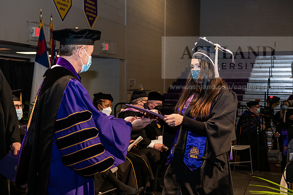 011MasterBusinessWiGrad1221ALW_6686