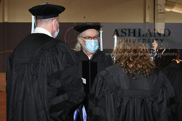 049WiGradPreCeremony1221MP7_0072