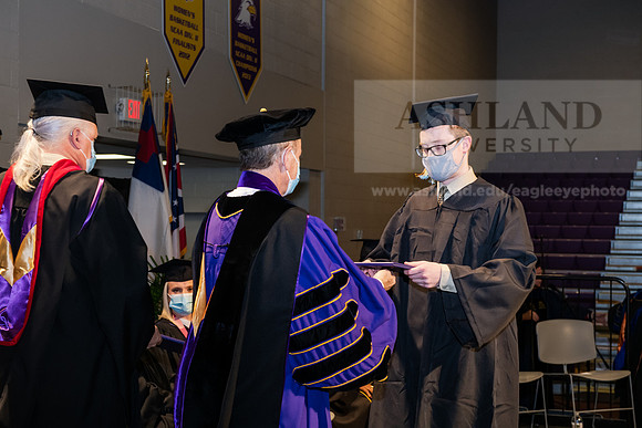 026BachelorEducationWiGrad1221ALW_7030