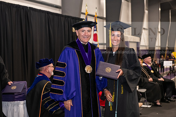 051SpGradBachelorScience0524AWB_9573