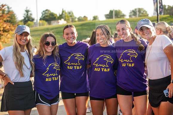 AUvIUPFootball0924AWB_3412