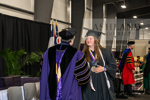 119SPGradBachelorScienceEducation0525AWB_4561