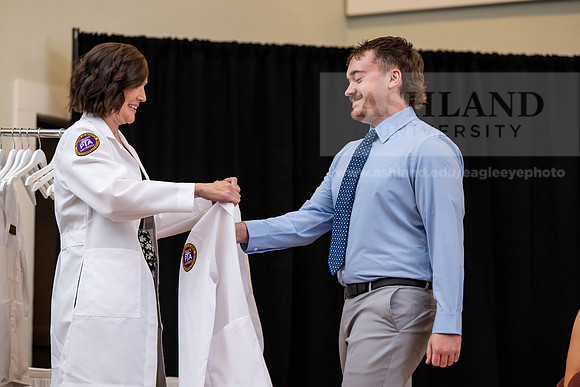 069PAWhiteCoatCeremony0825AWB_3502