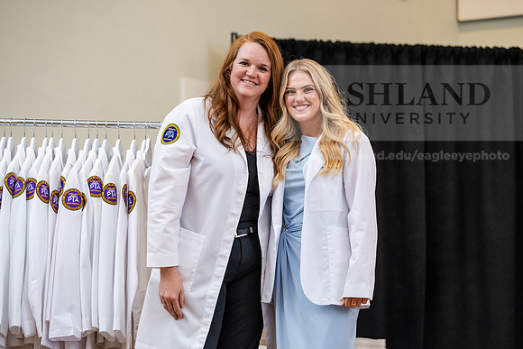 095PAWhiteCoatCeremony0825AWB_3552