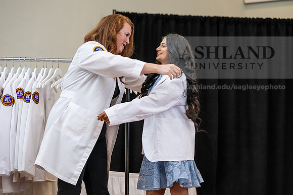 098PAWhiteCoatCeremony0825AWB_3558