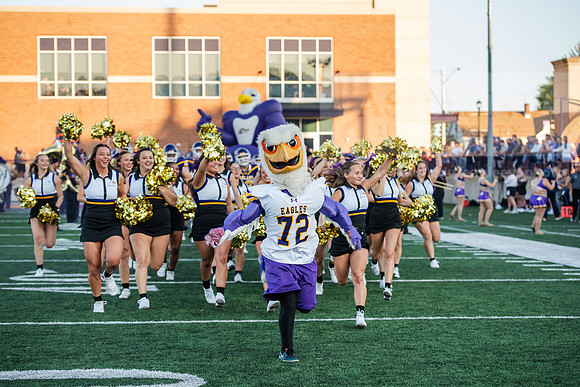 AUvIUPFootball0924ALW_8334