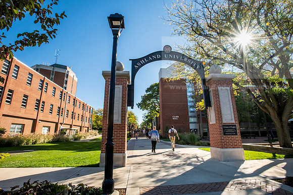 FallCampusLife1024AWB_1529