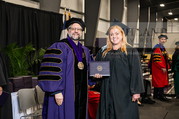 156SPGradBachelorScienceEducation0525AWB_4596