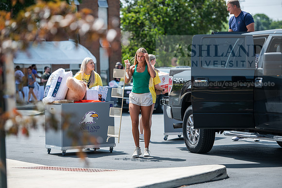 MoveInDay0824AWB_0338