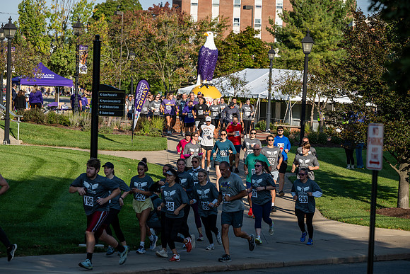 Homecoming5kRunWalk1025AWB_9930