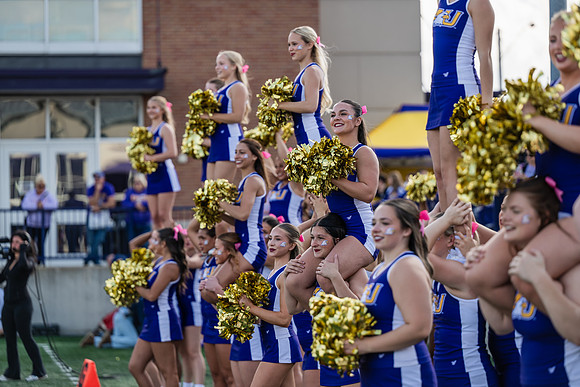 HomecomingAUvThomasFtBall1025AWB_0909