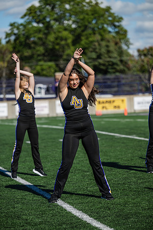 HomecomingAUvThomasFtBall1025AWB_1754