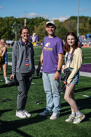 HomecomingAUvThomasFtBall1025AWB_1763