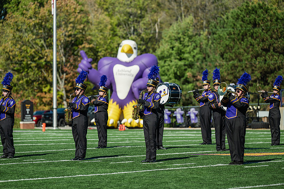 HomecomingFootballHalfTime1025AWB_1494