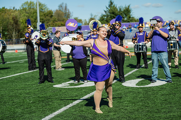 HomecomingFootballHalfTime1025AWB_1531