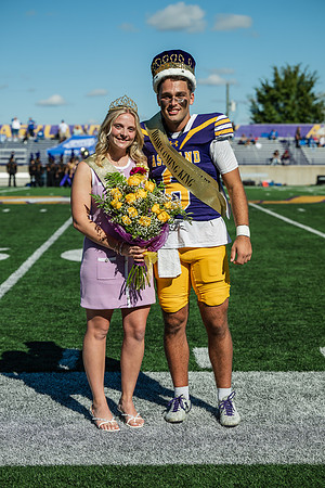 HomecomingFootballHalfTime1025AWB_1486