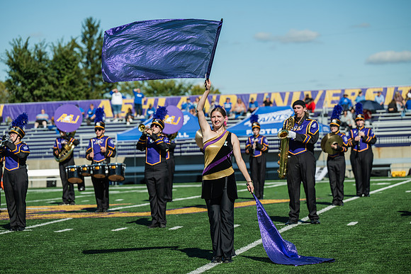 HomecomingFootballHalfTime1025AWB_1490